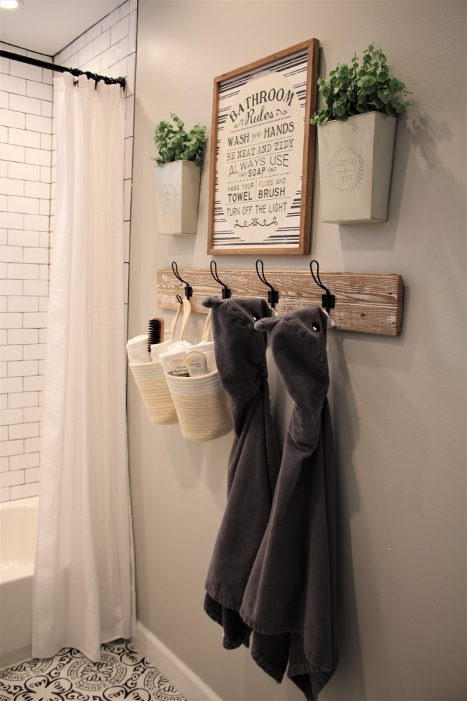 Ideas for Hanging Towels in a Bathroom - Small Stuff Counts
