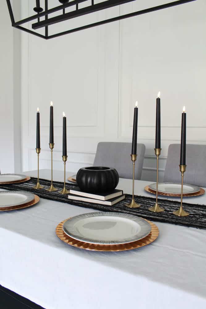 Dress Up Your Table With Gold Charger Plates