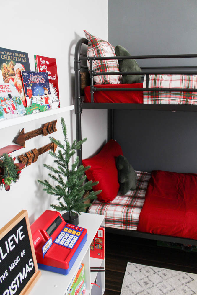 Traditional Christmas Bedding