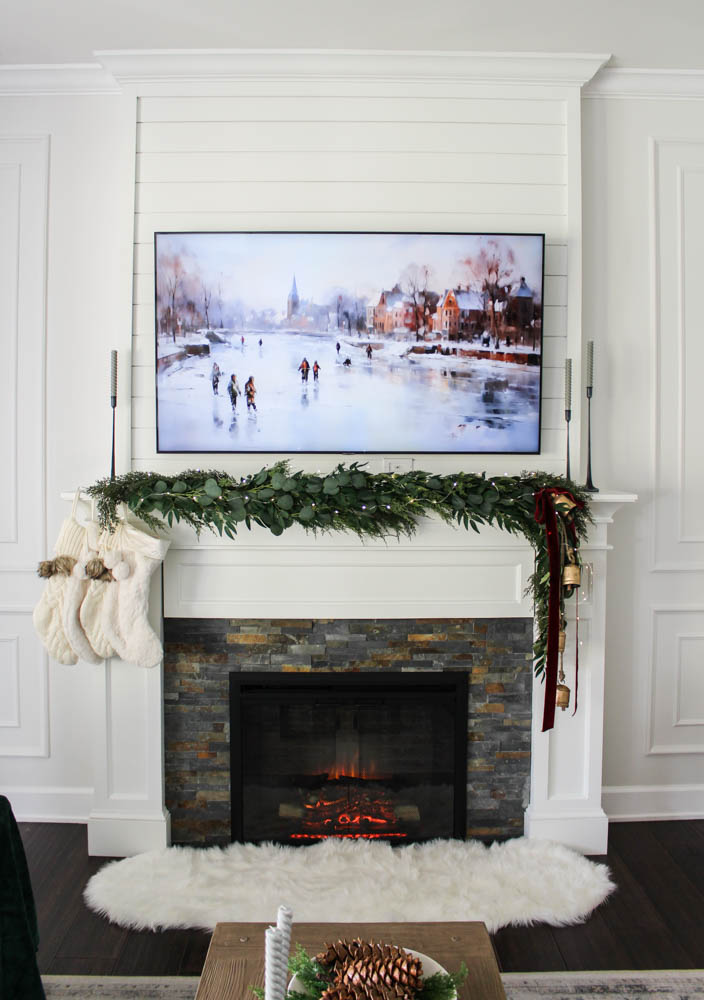 Traditional Christmas Mantel Decor